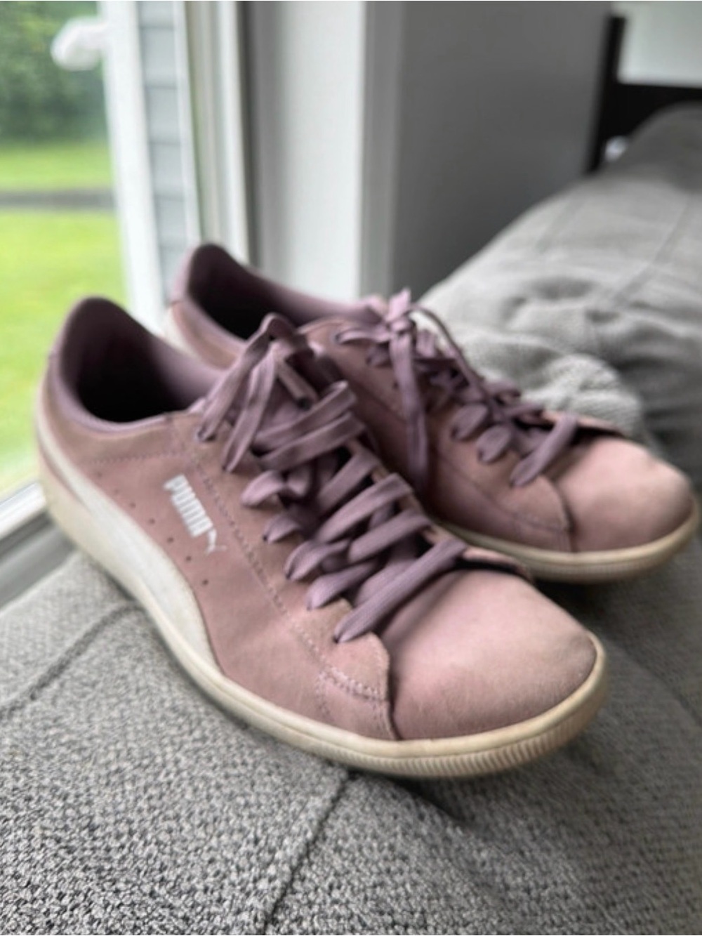 Puma Women's Suede Sneakers in Dusty Mauve